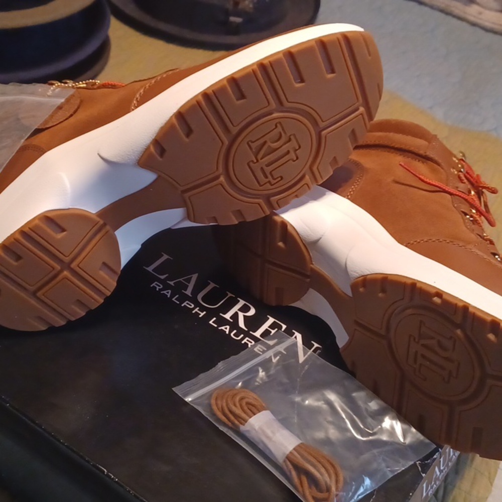 Womens Sz 10, Ralph Lauren Rylee hiker boots. Never worn, New - Picture 8 of 12